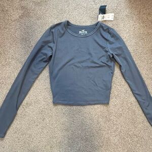 Holister Baby Tee Must Have Shirt